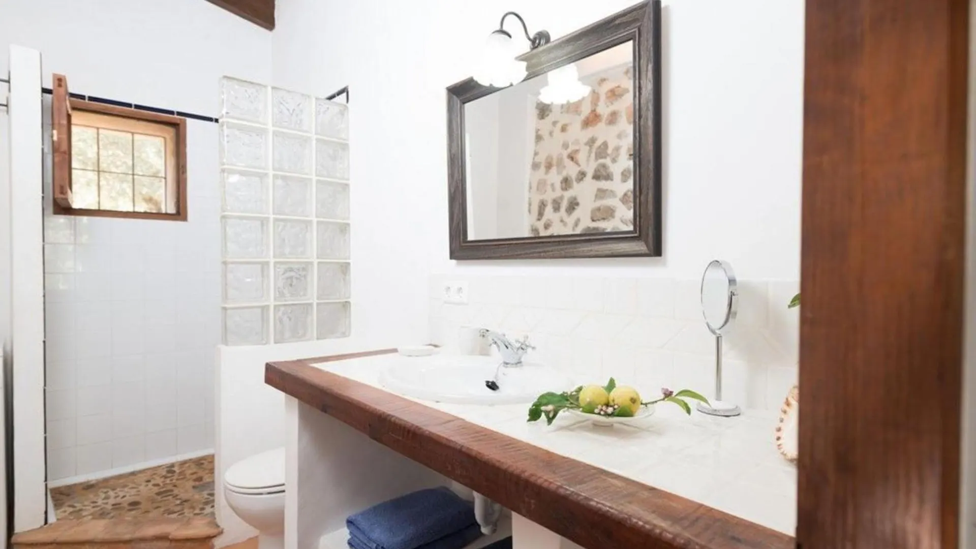 Country house Casita De Montana Cerca Del Mar Guest House Fornalutx Spain